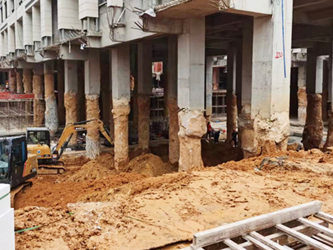 广州某别墅群整体地下增层桩改柱处理加固工程